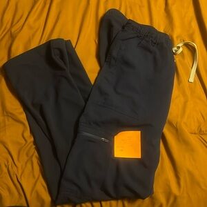 Figs XL navy blue cargo scrubs